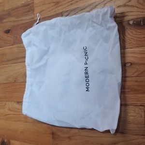 Modern Picnic Duster Bag